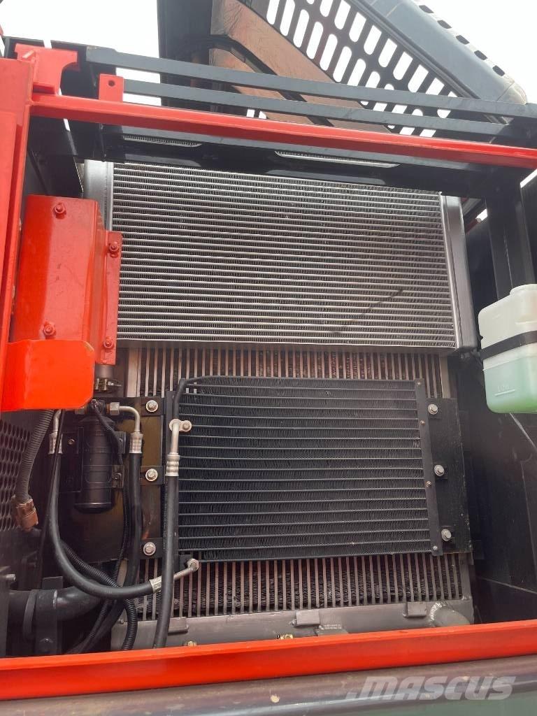 Doosan DX225LCA Roomikekskavaatorid