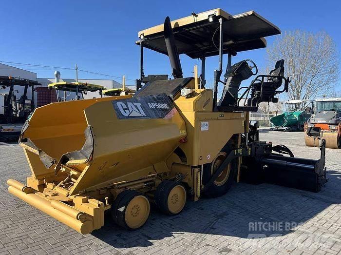 CAT AP 500E Asfaldilaoturid