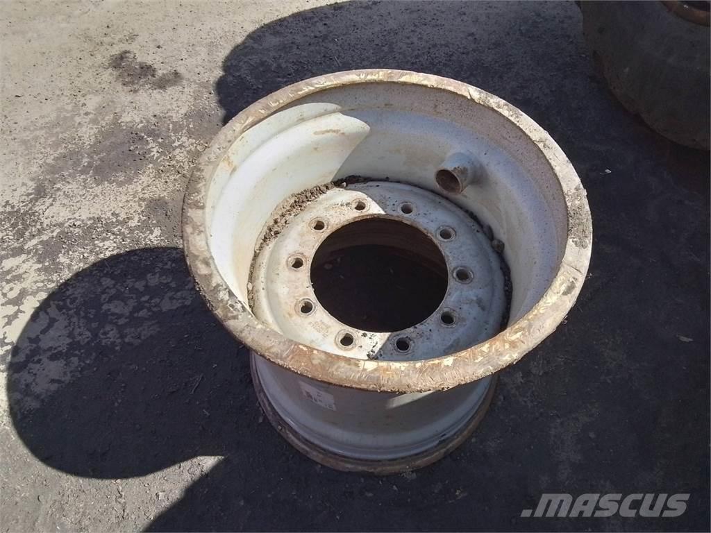 Valmet 901 22x24,5 Rehvid, rattad ja veljed