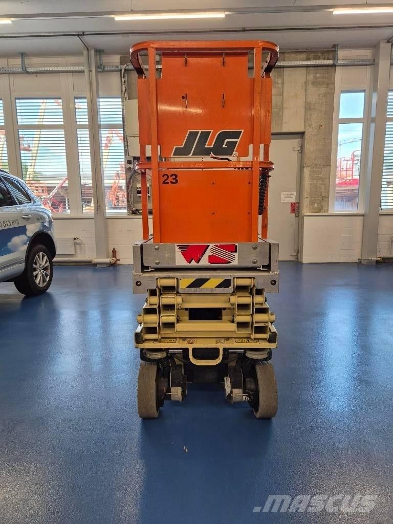 JLG 1930 ES Käärtõstukid