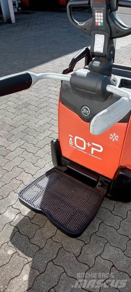 Toyota SPE140L Järelkäidavad virnastajad
