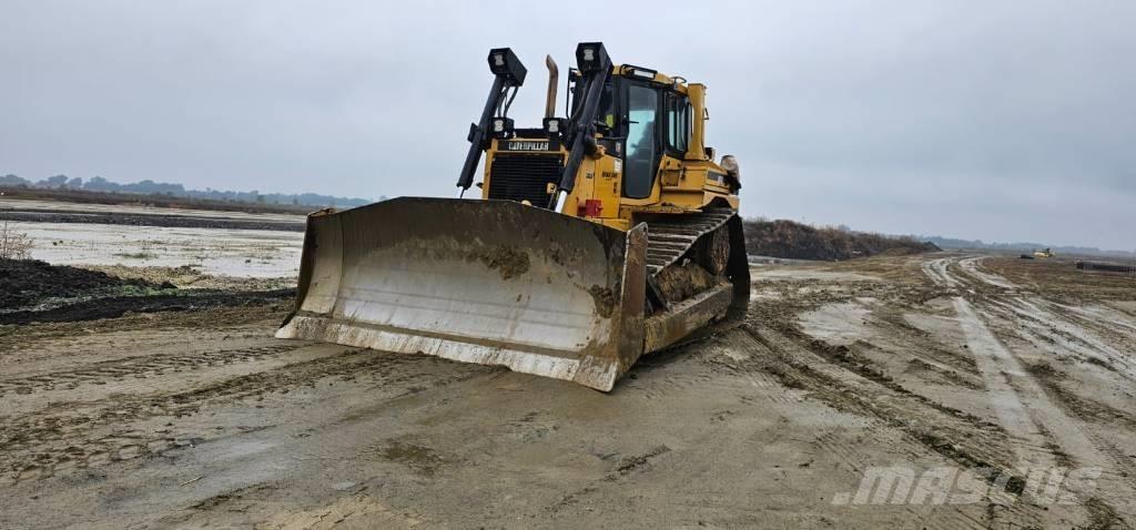 CAT D 6 R III Buldooserid