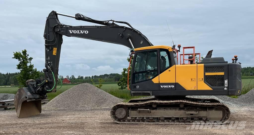Volvo EC 220 E Roomikekskavaatorid