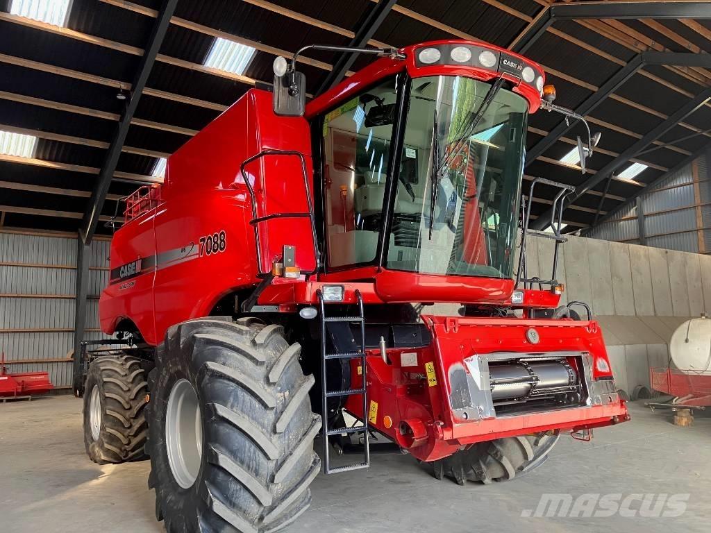 Case IH 7088 Teraviljakombainid