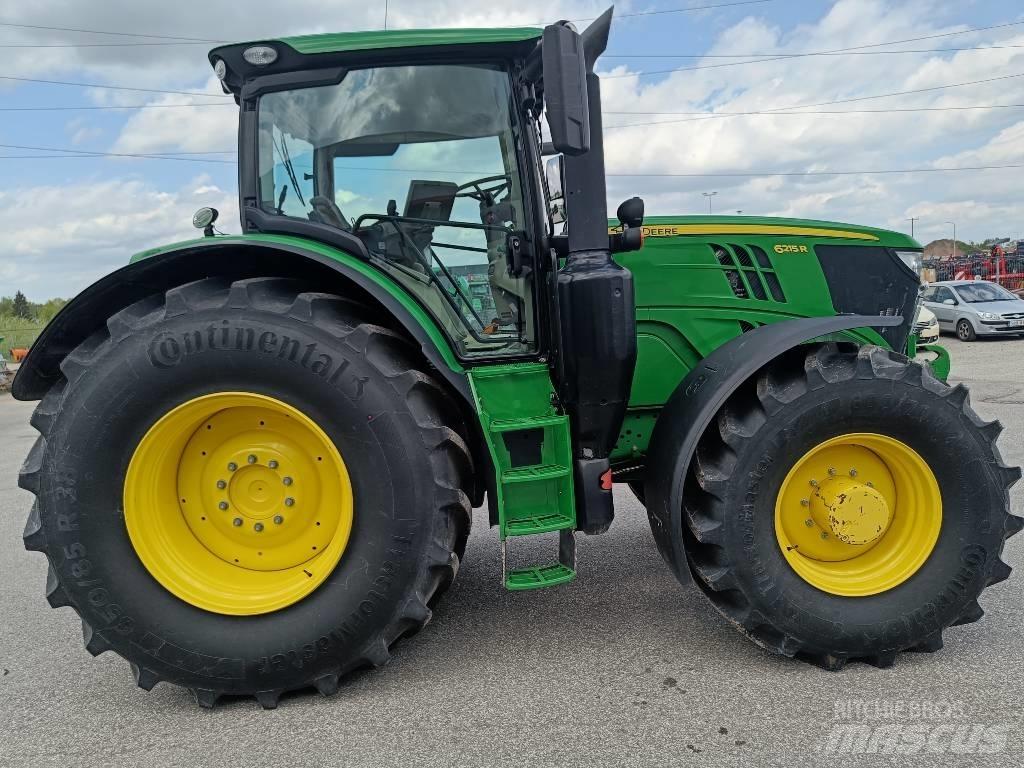 John Deere 6215 R Traktorid