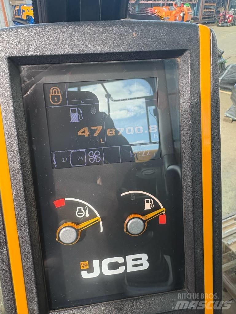 JCB JS 130 LC Roomikekskavaatorid