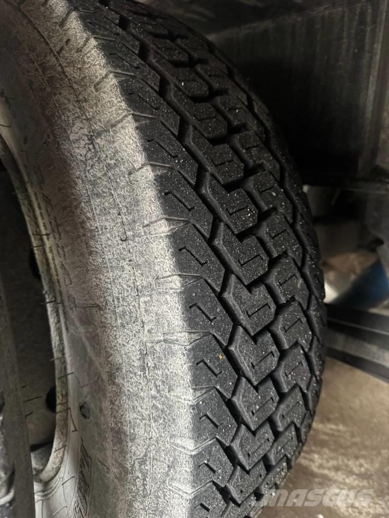 Broshuis jumbo Madelpoolhaagised