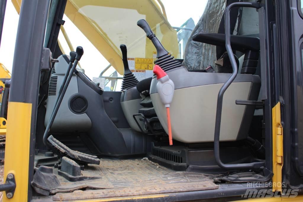 Komatsu PC 240 LC-8 Roomikekskavaatorid