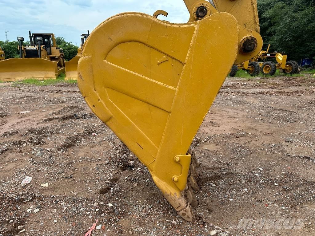 CAT 330 C L Roomikekskavaatorid