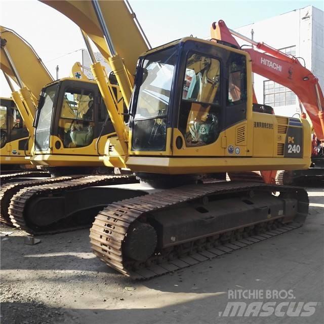 Komatsu PC 240 Roomikekskavaatorid