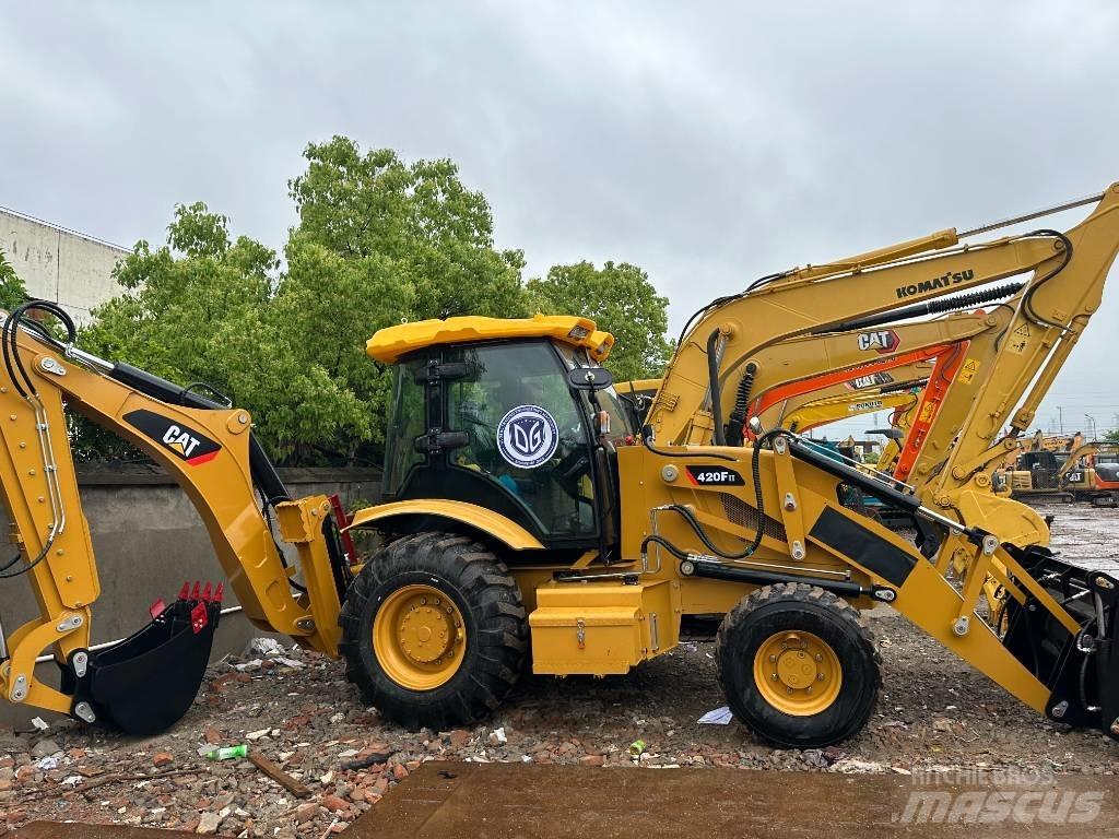 CAT 420 F Ekskavaatorlaadurid