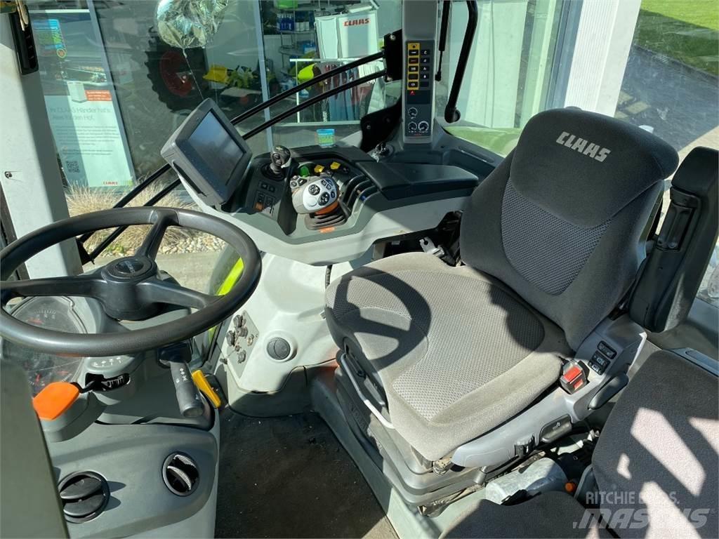 CLAAS AXION 810 Traktorid