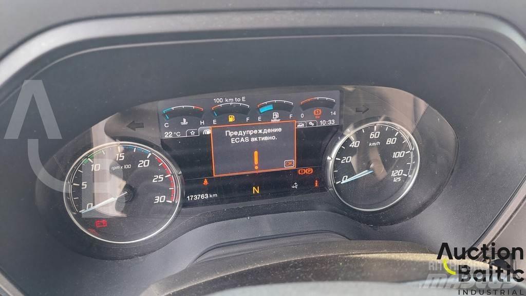 Ford F-MAX 500 Sadulveokid