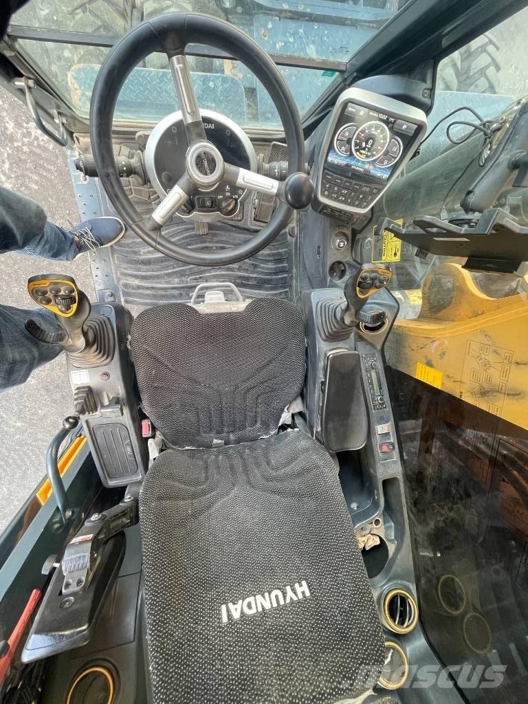 Hyundai HW 160 Ratasekskavaatorid