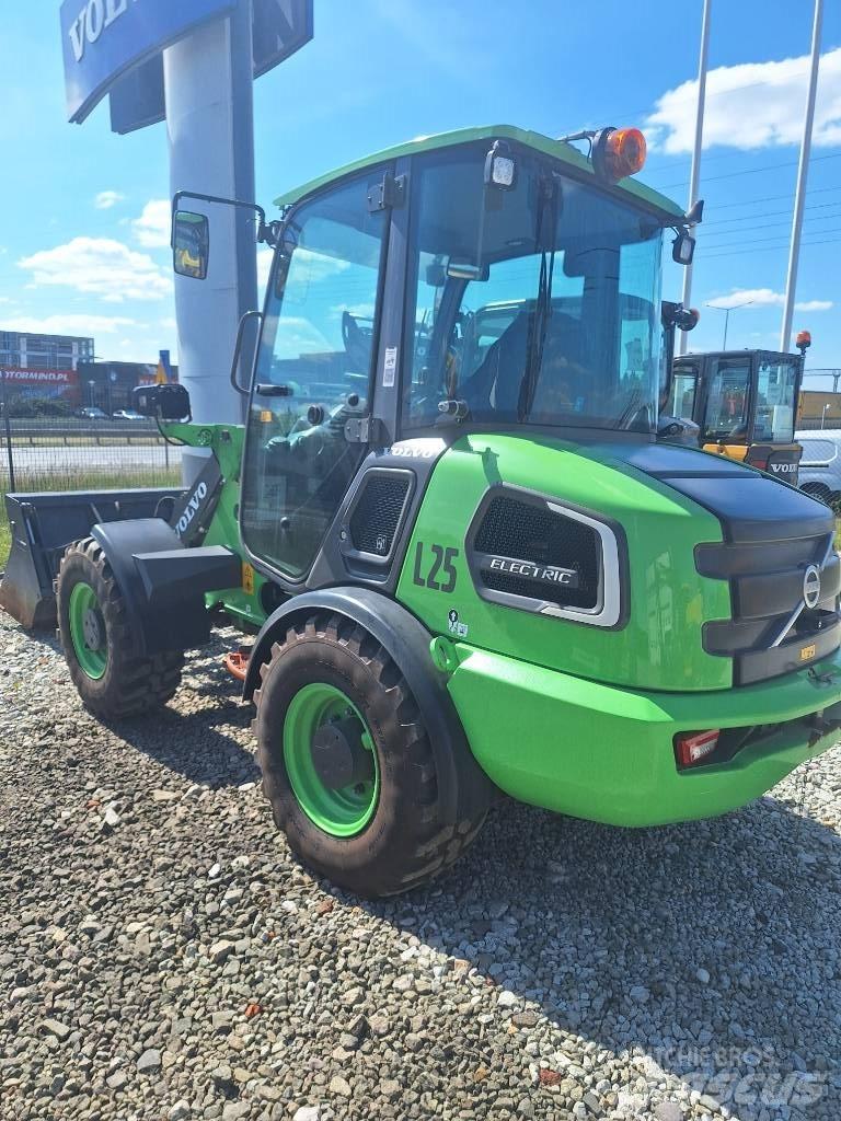 Volvo JL25H ELECTRIC Rataslaadurid