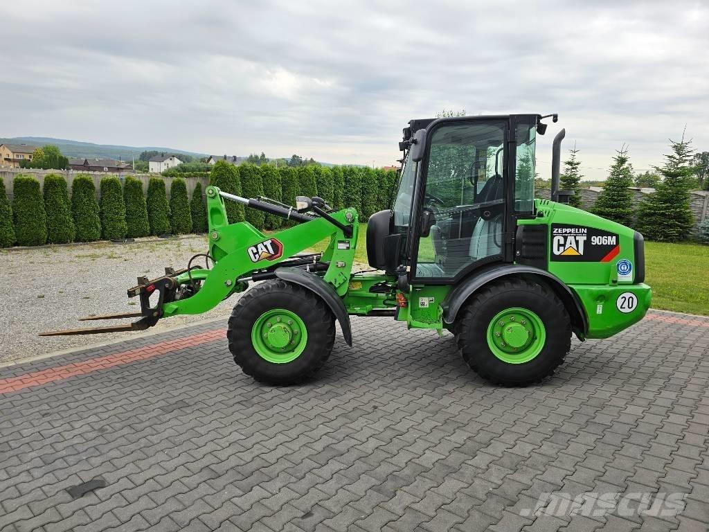 CAT 906 M Rataslaadurid