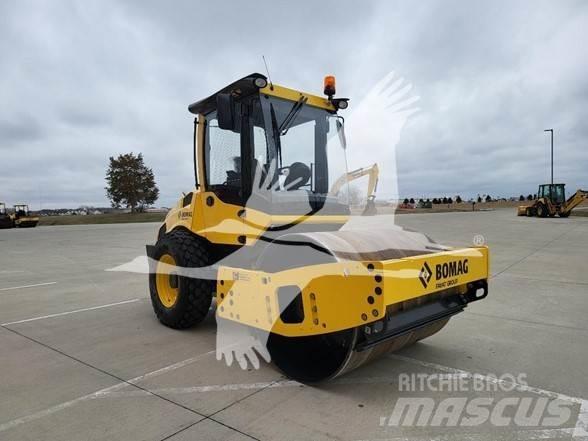 Bomag BW177D-5 Ühe trumliga rullid