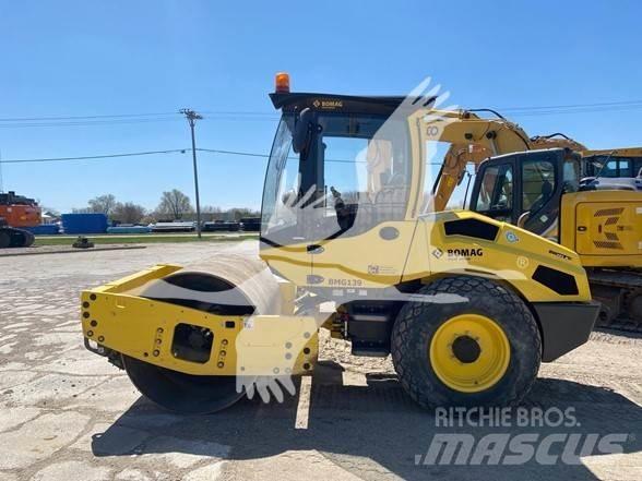 Bomag BW177D-5 Ühe trumliga rullid