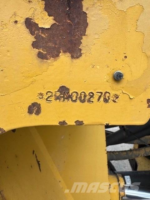 CAT 938 F Rataslaadurid