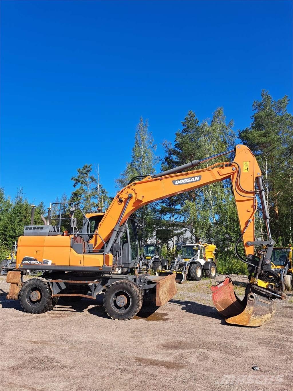 Doosan DX170W-5 Ratasekskavaatorid