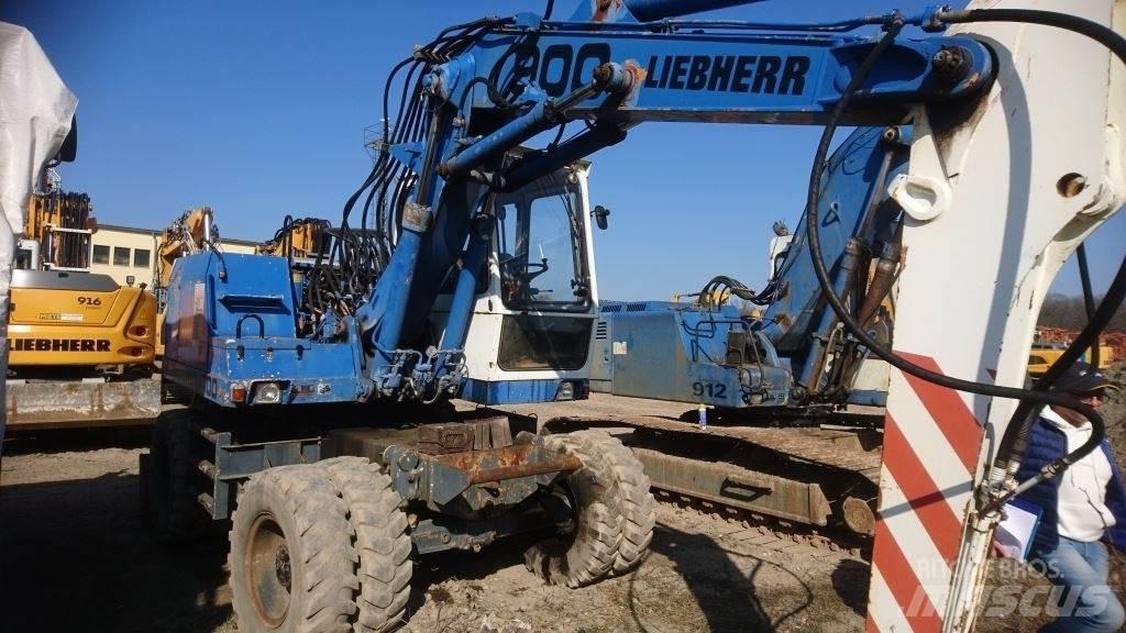 Liebherr A900 Ratasekskavaatorid