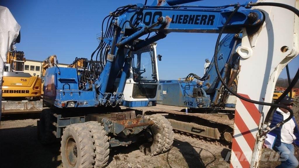 Liebherr A900 Ratasekskavaatorid
