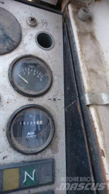 Liebherr A900 Ratasekskavaatorid