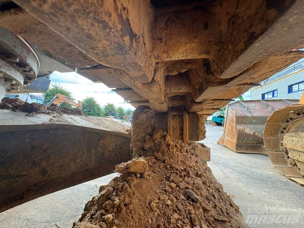 Doosan DX 225 LC-5 Roomikekskavaatorid
