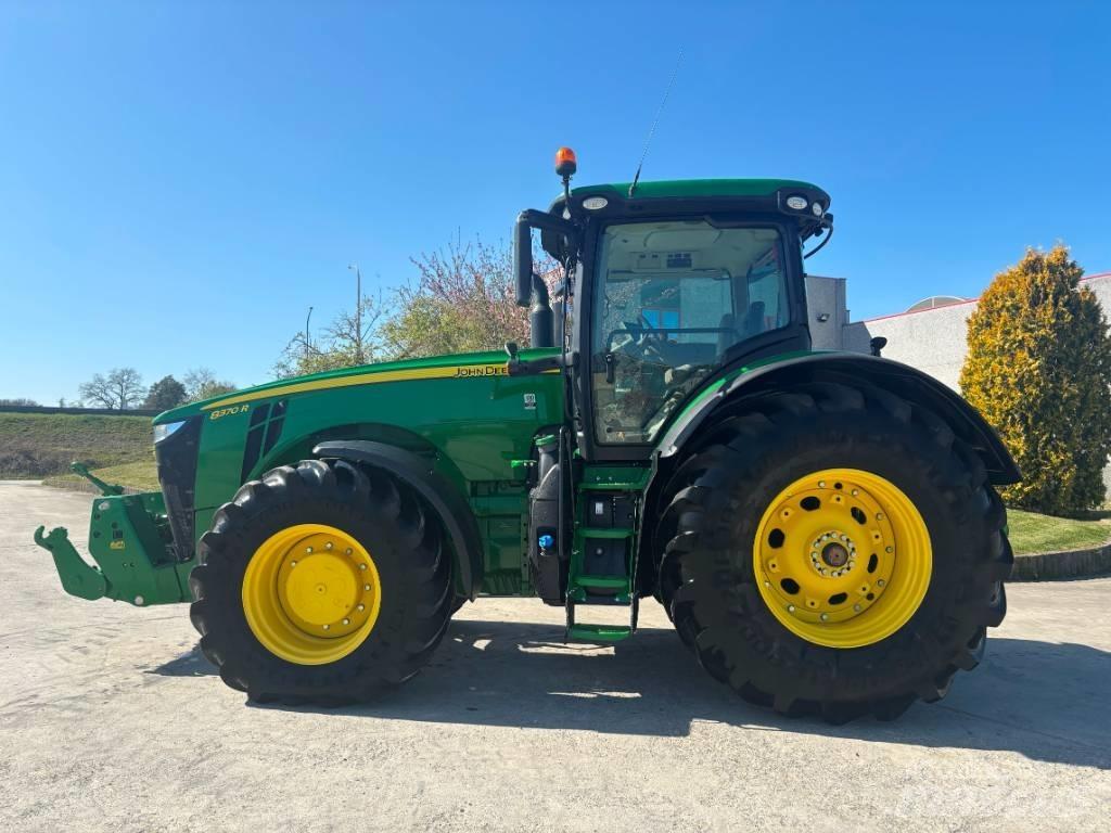 John Deere 8370 R Traktorid