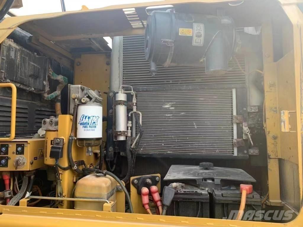 CAT 315D Roomikekskavaatorid