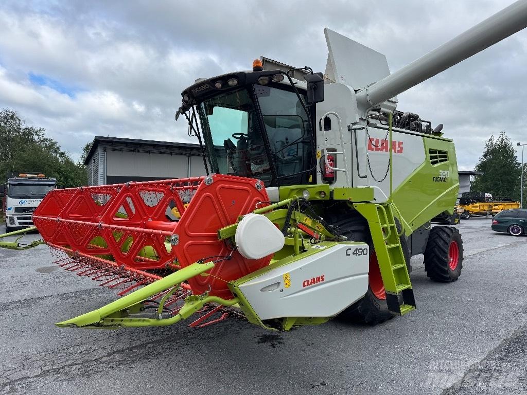 CLAAS Tucano 320 Teraviljakombainid