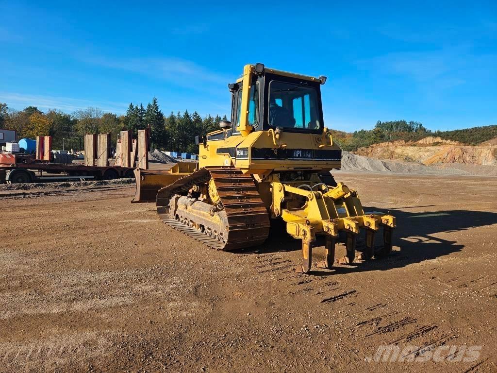 CAT D 5 M LGP Buldooserid