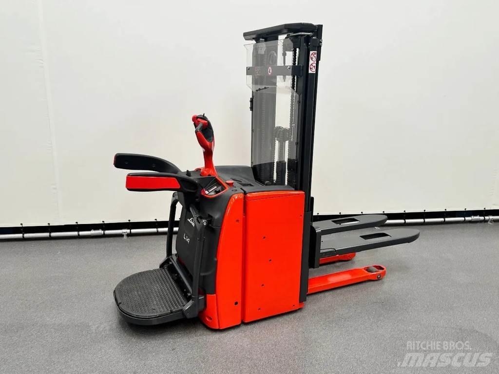 Linde L 14 AP Järelkäidavad virnastajad