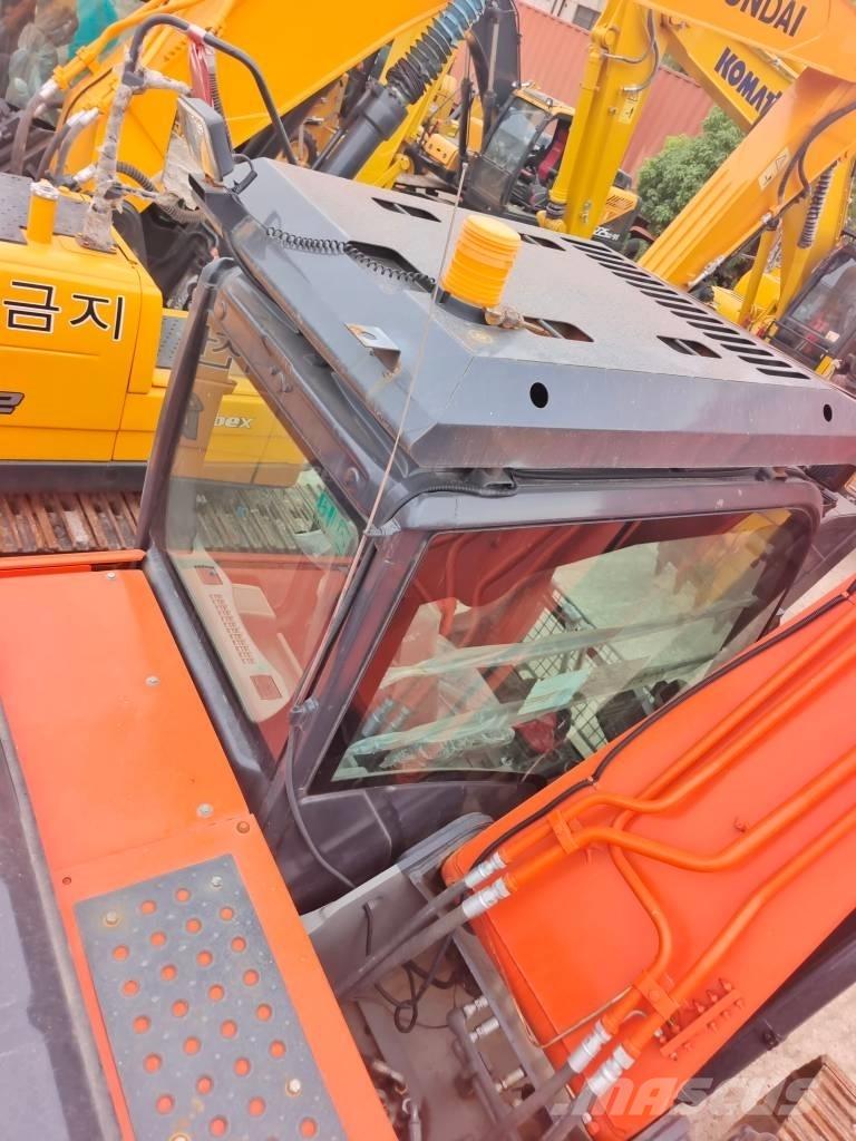 Hitachi ZAXIS 200 3G Roomikekskavaatorid