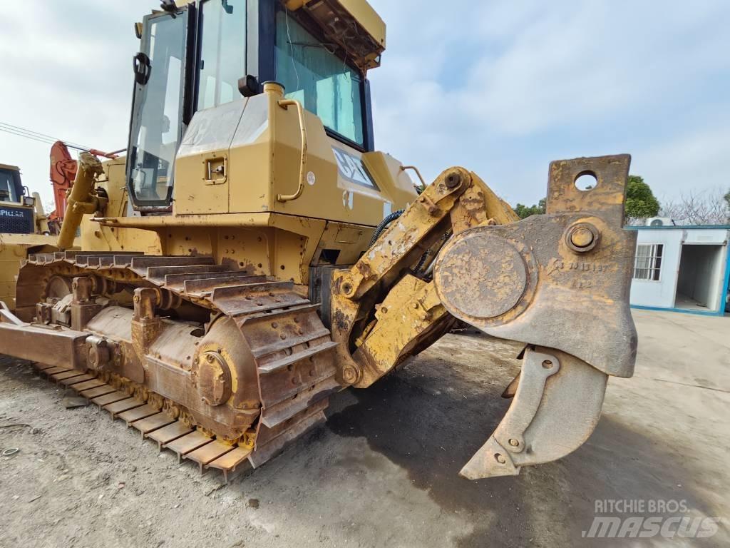 CAT D 7 G 2 Rataslaadurid