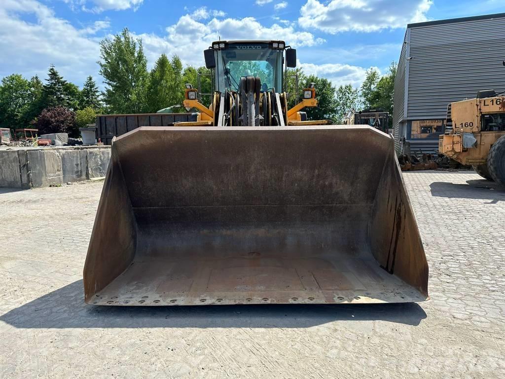 Volvo L180F Rataslaadurid