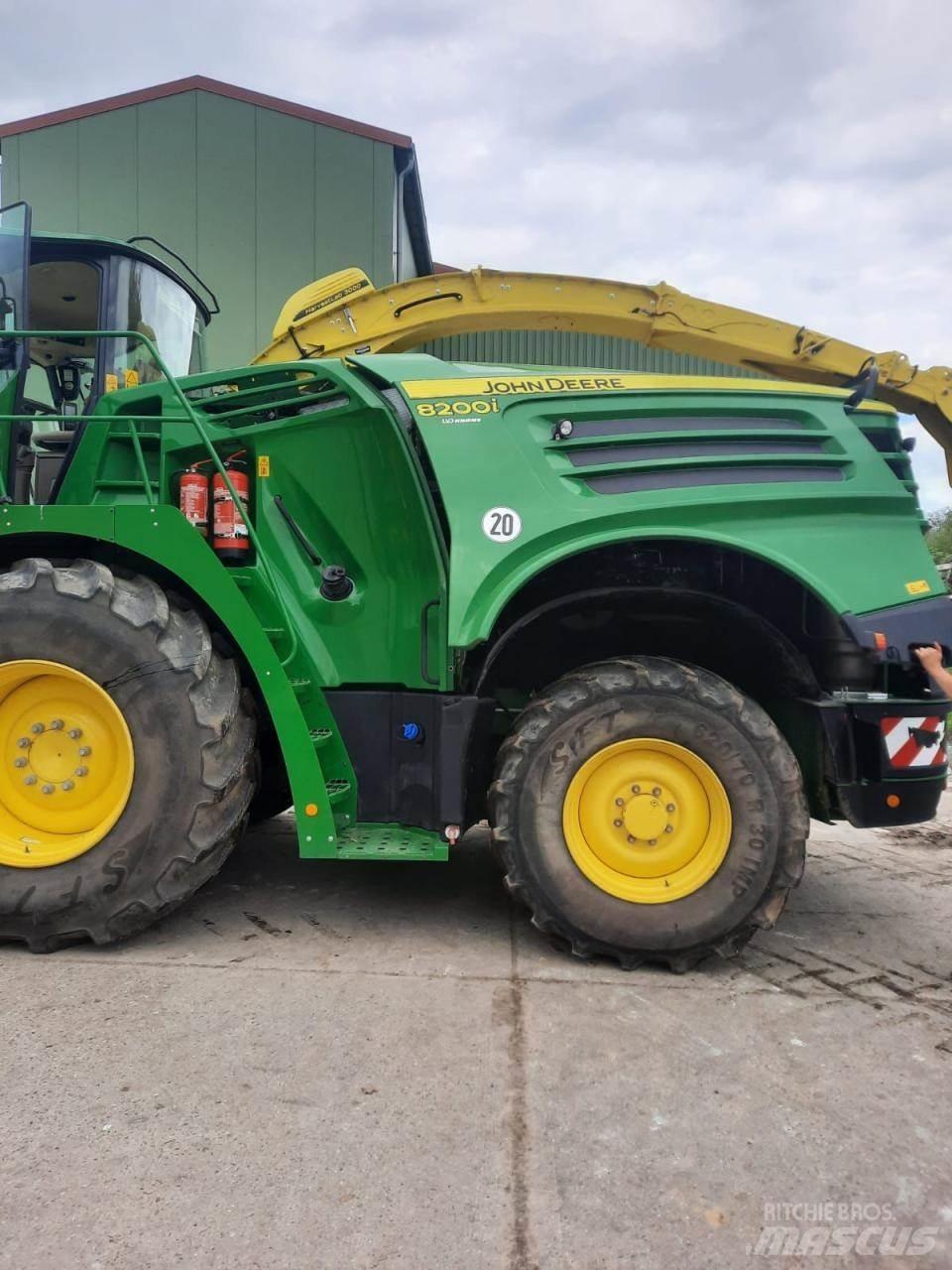 John Deere 8200 i Silokombainid