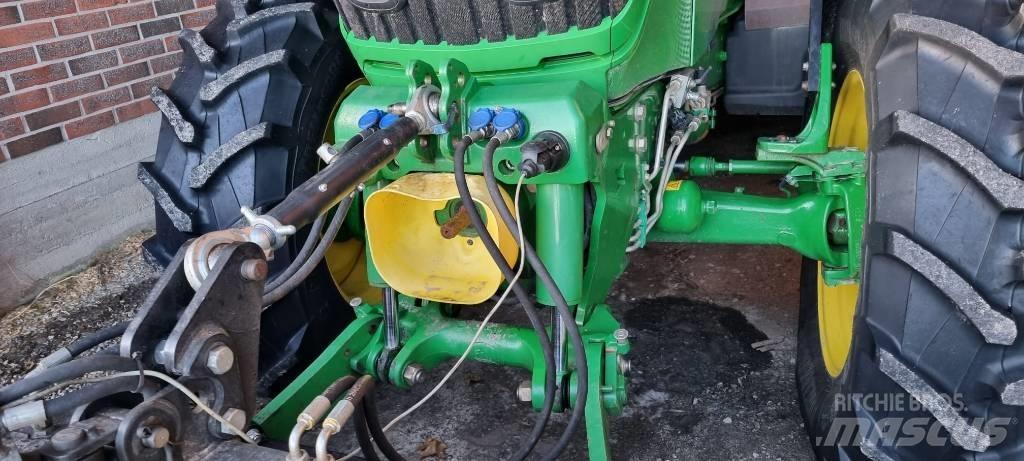 John Deere 6125 R Traktorid