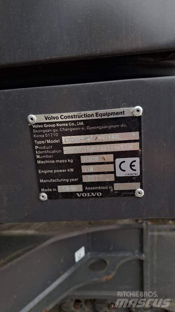 Volvo EC 160 EL Roomikekskavaatorid