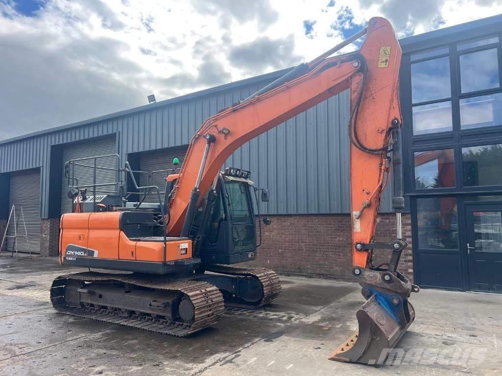Doosan DX 140 LC Roomikekskavaatorid