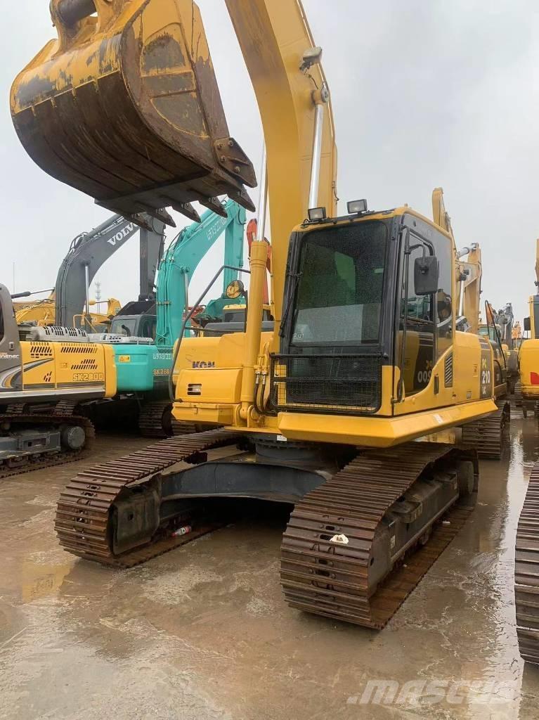Komatsu PC 210-8 Roomikekskavaatorid