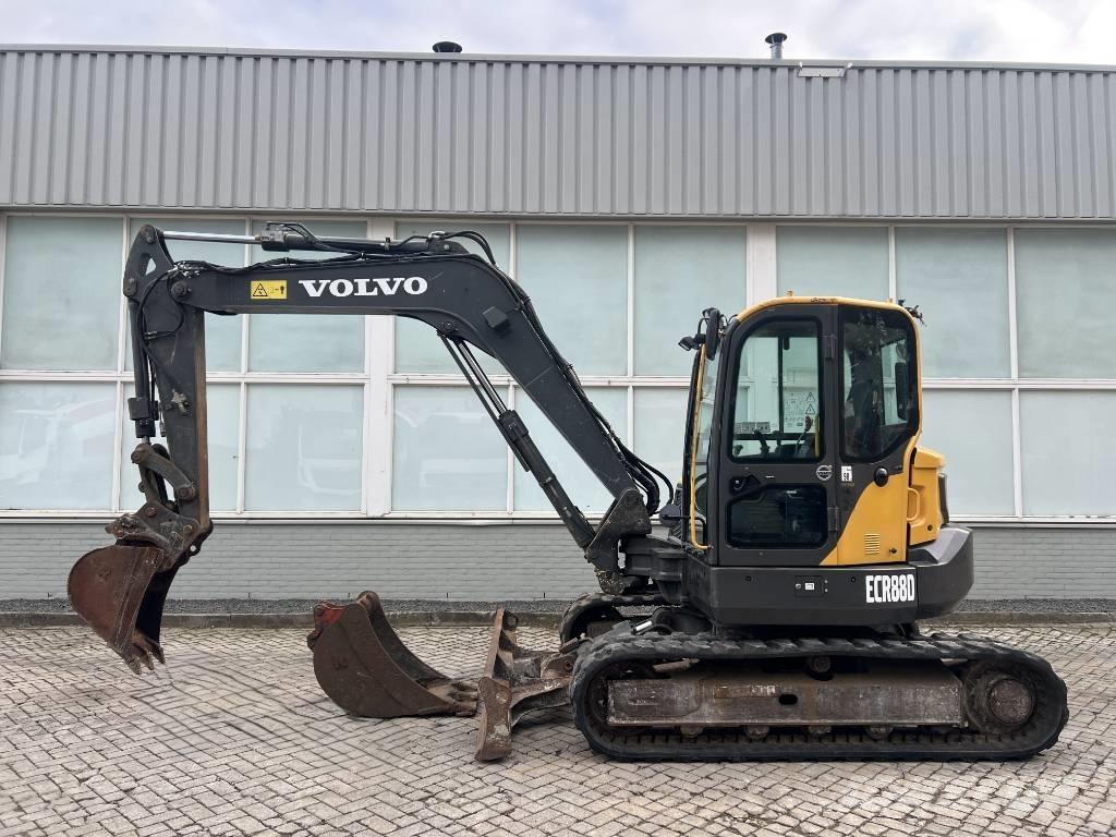 Volvo ECR 88 D    2016 Väikeekskavaatorid 7t-12t