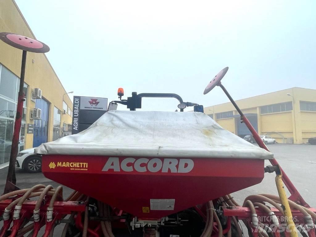 Accord DL 45 Külvikud