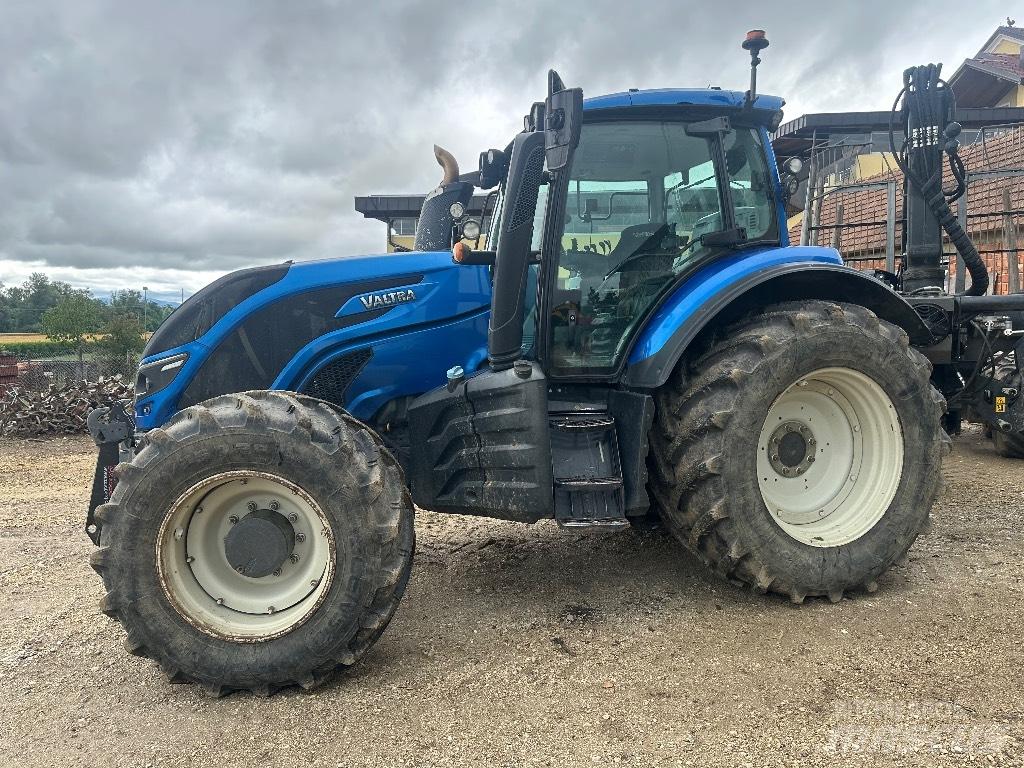 Valtra T 174 E Traktorid