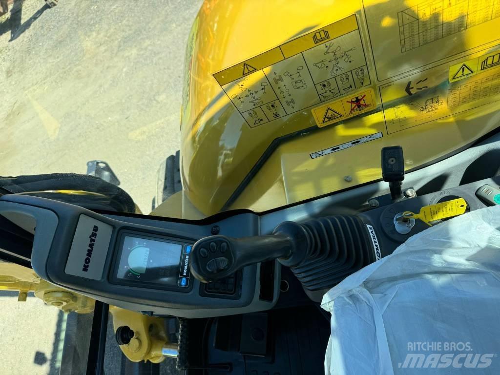Komatsu PC 80 MR-3 Väikeekskavaatorid 7t-12t