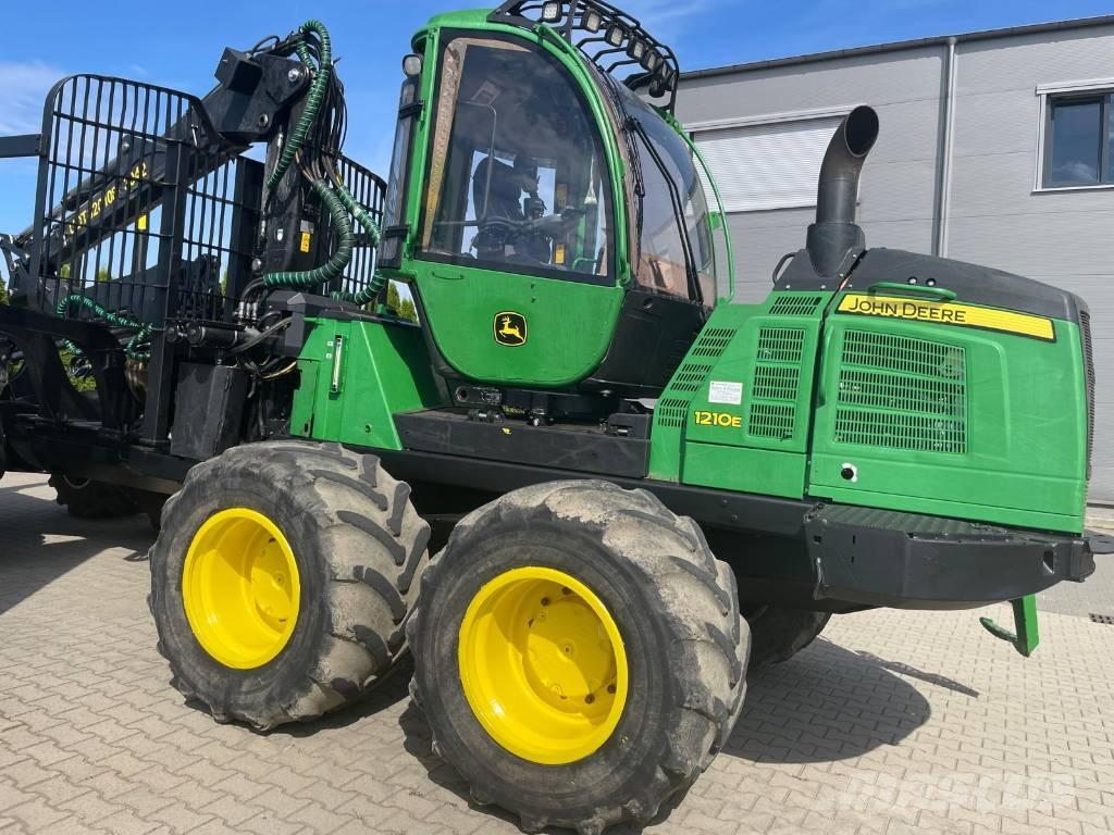 John Deere 1210 E Forwarderid