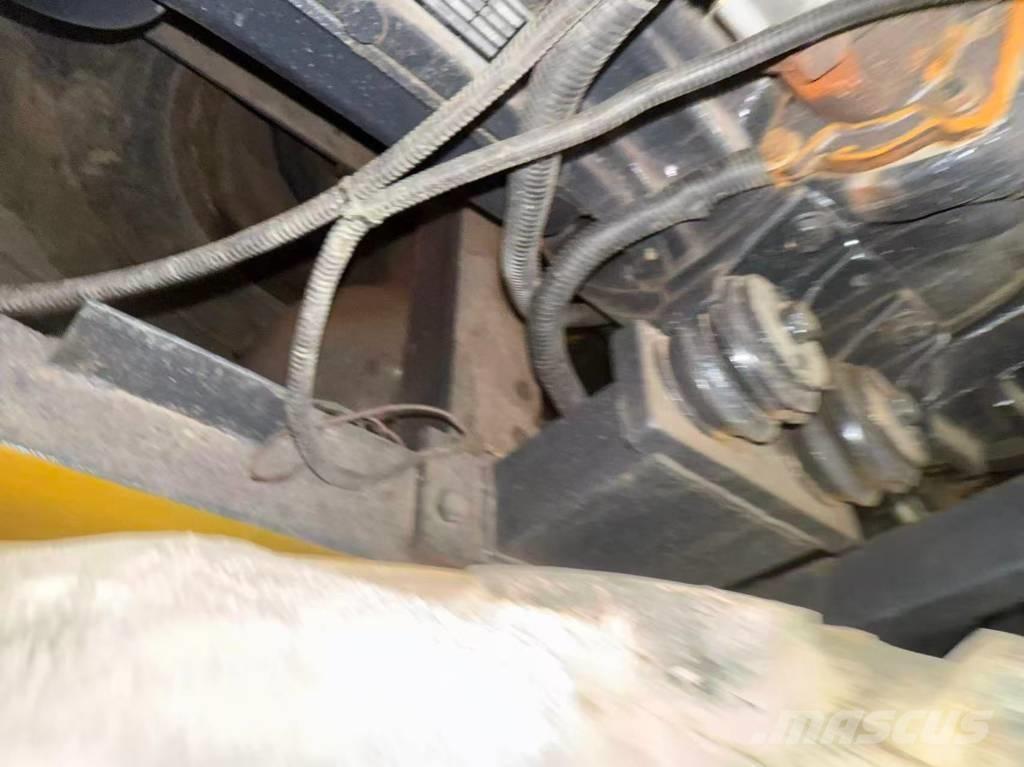 Dynapac CA 30 D Ühe trumliga rullid