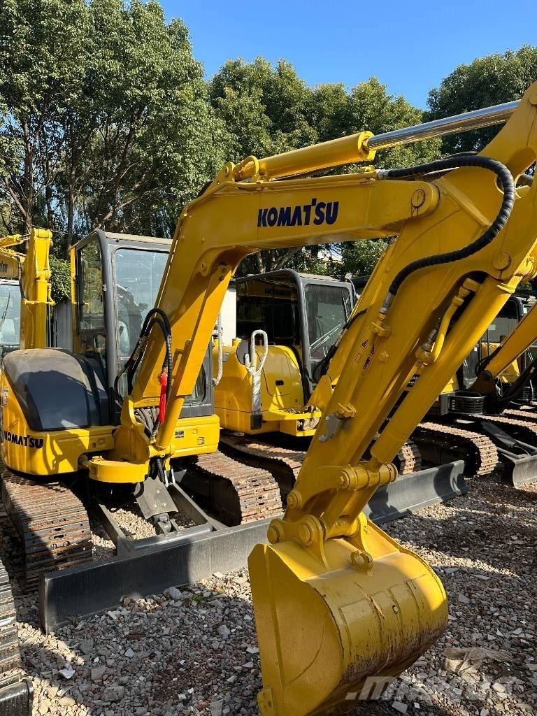 Komatsu PC 40 Roomikekskavaatorid