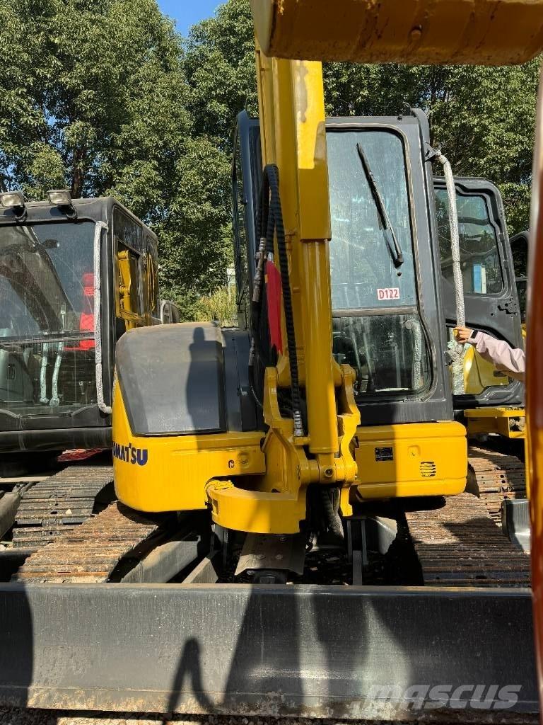 Komatsu PC 40 Roomikekskavaatorid