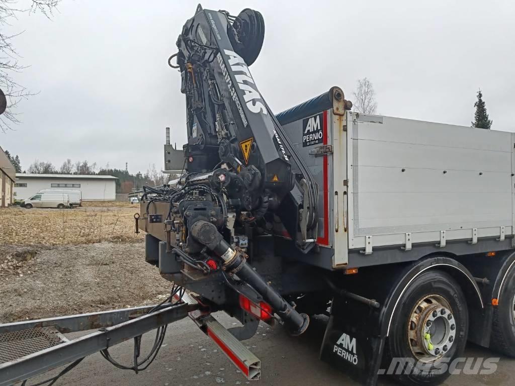DAF XF 530 FAW Kraanaga veokid